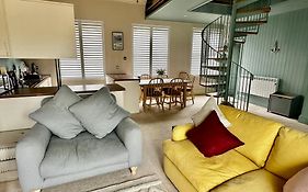 The Captain'S 4 Bed Penthouse